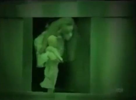 Bambina fantasma in ascensore